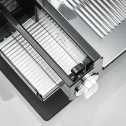 Graef M95 Pålægsmaskine Kan justeres fra 0 til 20 mm - 170 watt - 1 klinge