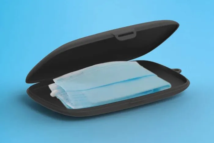guzzini On the Go Case til mundbind L 17,1 x B 13,2 x H 2 cm - Plastik - Grå/sort