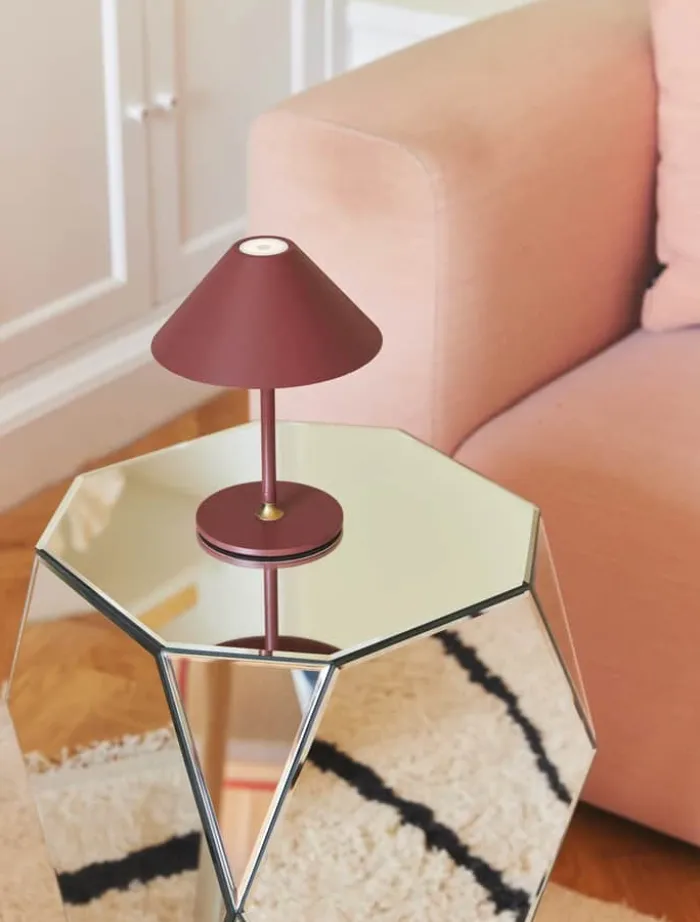 Halo Design Hygge Bordlampe H 19 cm - LED - Maroon