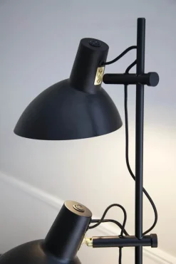 Halo Design Metropole Gulvlampe - 2 arme H 150 cm - E27 - Sort