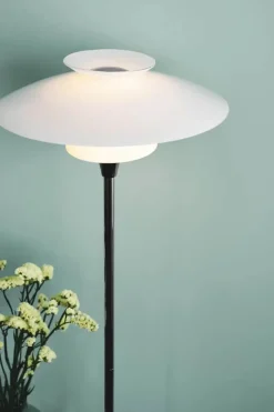 Halo Design Scandinavia Gulvlampe H 150 cm - Glas/forchromet metal - Opal