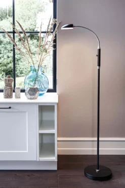 Halo Design Vegas Gulvlampe H 140 cm - Krombelagt stål - Sort