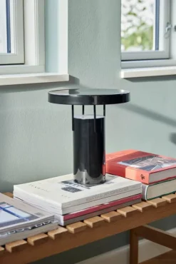 Hübsch Bringme Bordlampe Ø 25 x H 28 cm - Stål - Sort