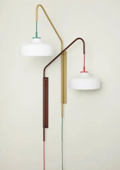Hübsch Current Væglampe H 111 cm - Glas/jern - Khaki/hvid