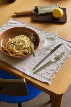 Hübsch Mano Bestiksæt - 16 dele 4 kuverter - Rustfrit stål - Blank/tekstureret