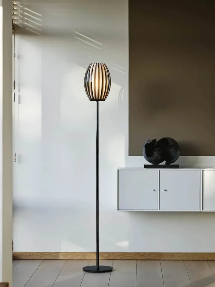 Herstal Tentacle Gulvlampe H 165 cm - Metal/akryl - Sort røg
