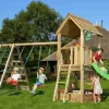 Jungle Gym Club Legetårn m. rutchebane, klatrestativ og gynger H 302 x B 572 x L 238 cm - Træ/Metal/Kunsstof - Natur