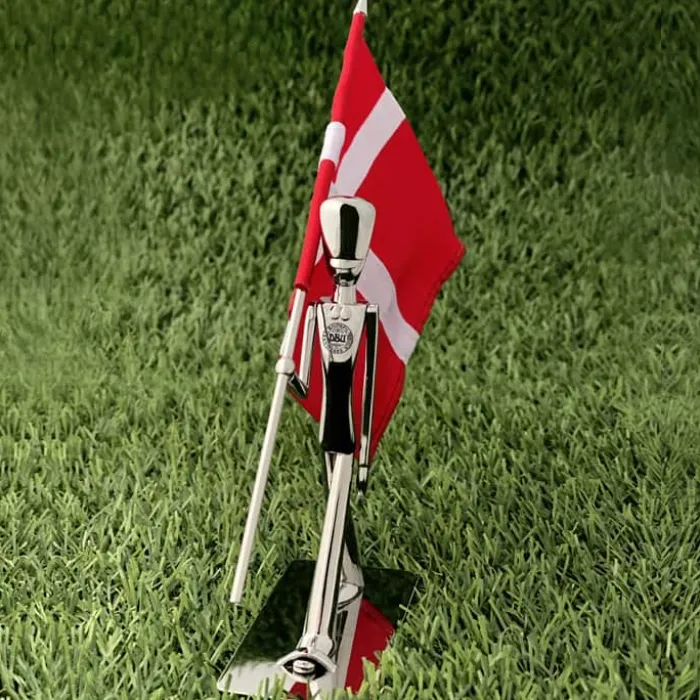 Kay Bojesen ApS Kay Bojesen x DBU Fanebærer H 18 cm - Stål