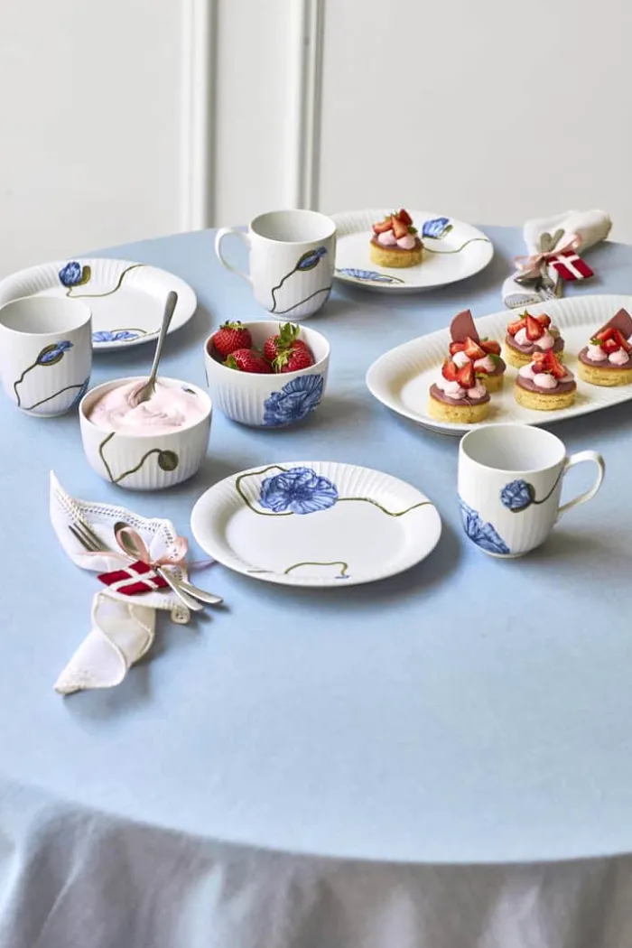 Kähler Hammershøi Poppy Krus 33 cl - Porcelæn - Hvid/blå