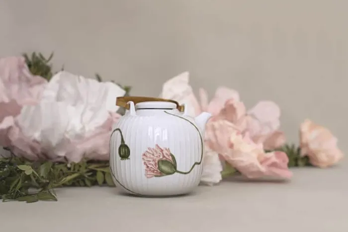 Kähler Hammershøi Poppy Tekande 1,2 liter - Porcelæn - Hvid m. deko