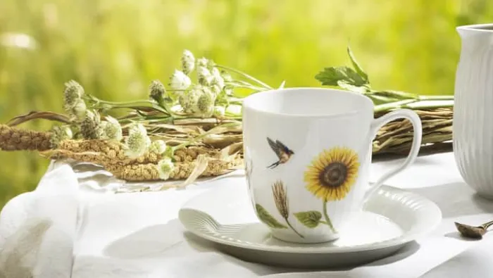Kähler Hammershøi Sommer Tallerken Ø 22 cm - Porcelæn - Solsikke