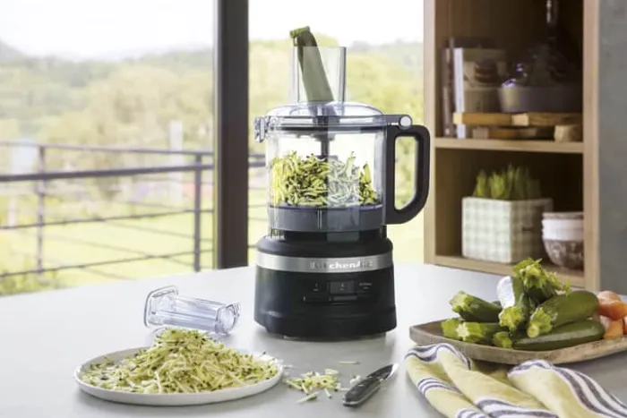 KitchenAid 7Cup Foodprocessor 1,7 liter - Plastik - Alt i én opbevaringsløsning