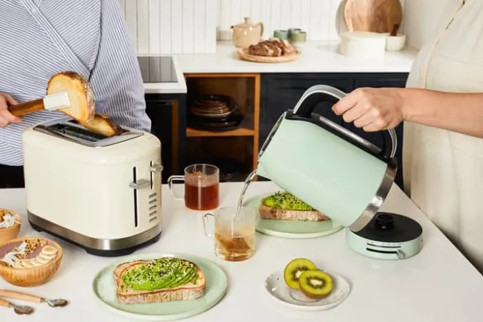 KitchenAid Elkedel 1,7 liter - 2400 Watt - Variabel temperaturindstilling