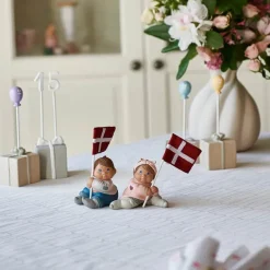 Klarborg Fødselsdagspige H 11 cm - Polyresin/specialkeramik - Lyserød
