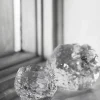 Kosta Boda Snowball Fyrfadsstage H 7 x B 8 cm - Glas - Klar