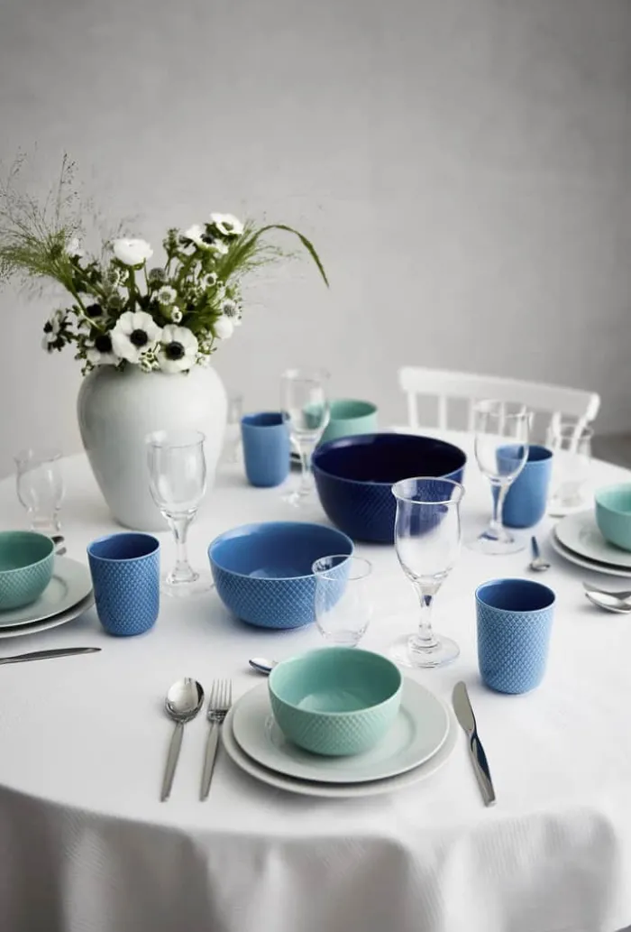 Lyngby Porcelæn Rhombe Frokosttallerken Ø 23 cm - Porcelæn - Hvid