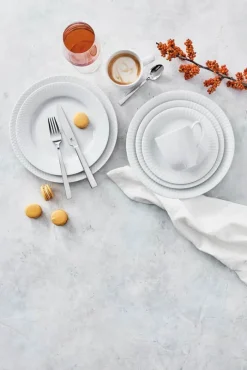 Lyngby Porcelæn Rhombe Middagstallerken Ø 27 cm - Porcelæn - Hvid