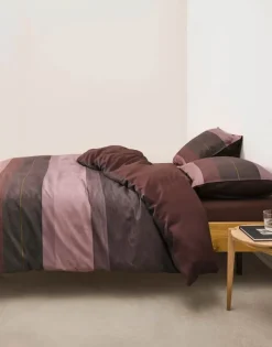 Marc O'Polo Kiya Sengetøj B 140 x L 200 cm - Bomuldssatin - Aubergine