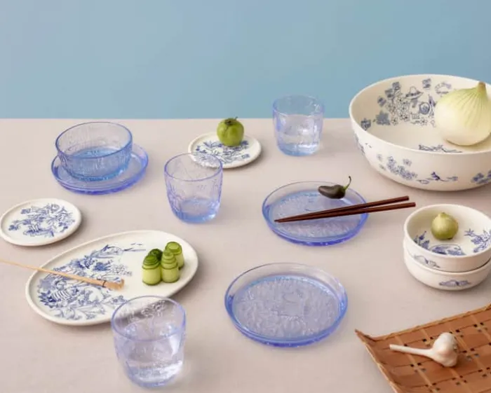 Moomin Arabia Haru Sidetallerken Ø 12 cm - Vitroporcelæn - Hvid/blå