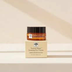 New Nordic Amazing Eye Øjencreme 15 ml - Løfter og jævner hudens øjeområde