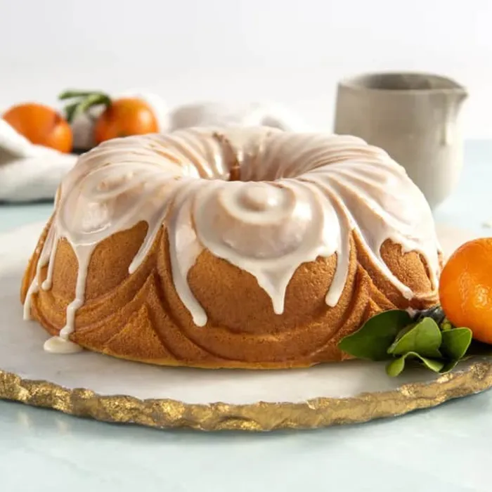 Nordic Ware Chiffon Bundt Kageform H 9,52 x B 24,77 x L 24,77 cm - Aluminium - Sort