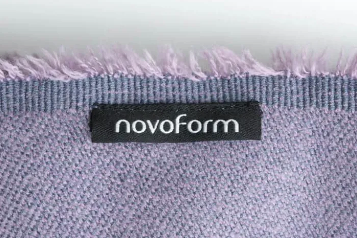 Novoform Loop Plaid B 130 x L 180 cm - 62% viskose/38% akryl - Orchid haze