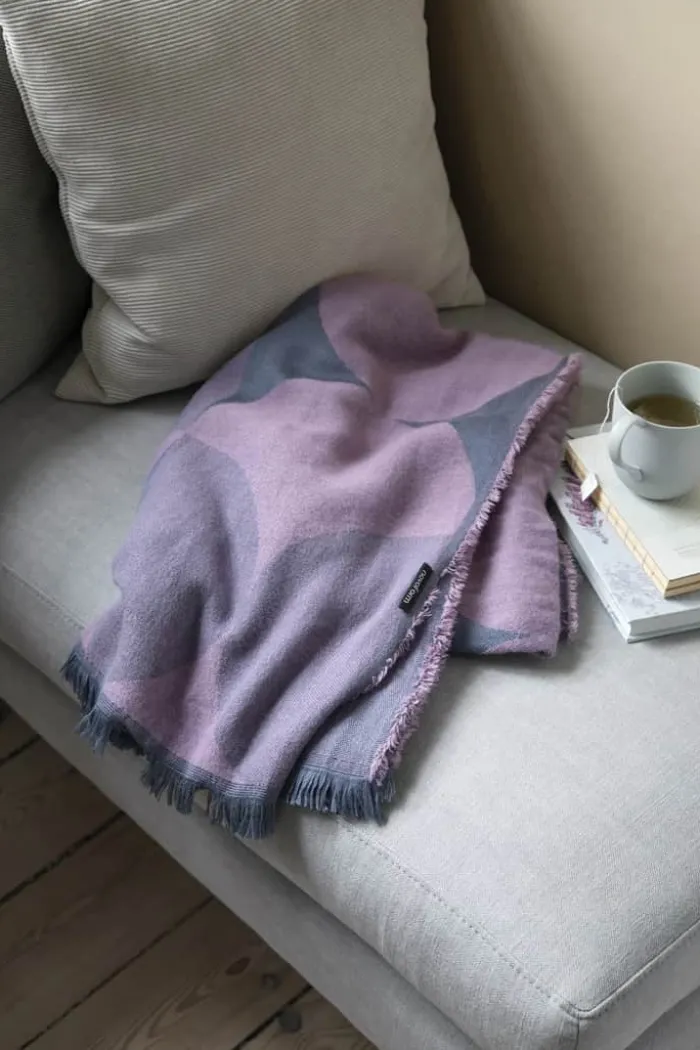 Novoform Loop Plaid B 130 x L 180 cm - 62% viskose/38% akryl - Orchid haze