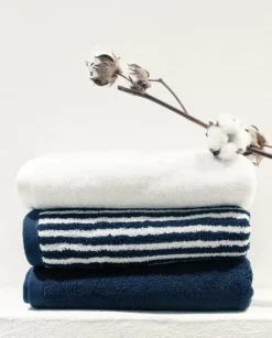 omhu Håndklæde B 50 x L 100 cm - Økologisk bomuld - Navy/hvid