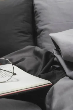 omhu Percale Sengetøj B 140 x L 200 cm - Økologisk bomuld - Lys grå