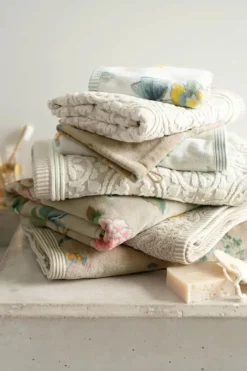 PIP Studio Les Fleurs Håndklæde B 70 x L 140 cm - Bomuld - White