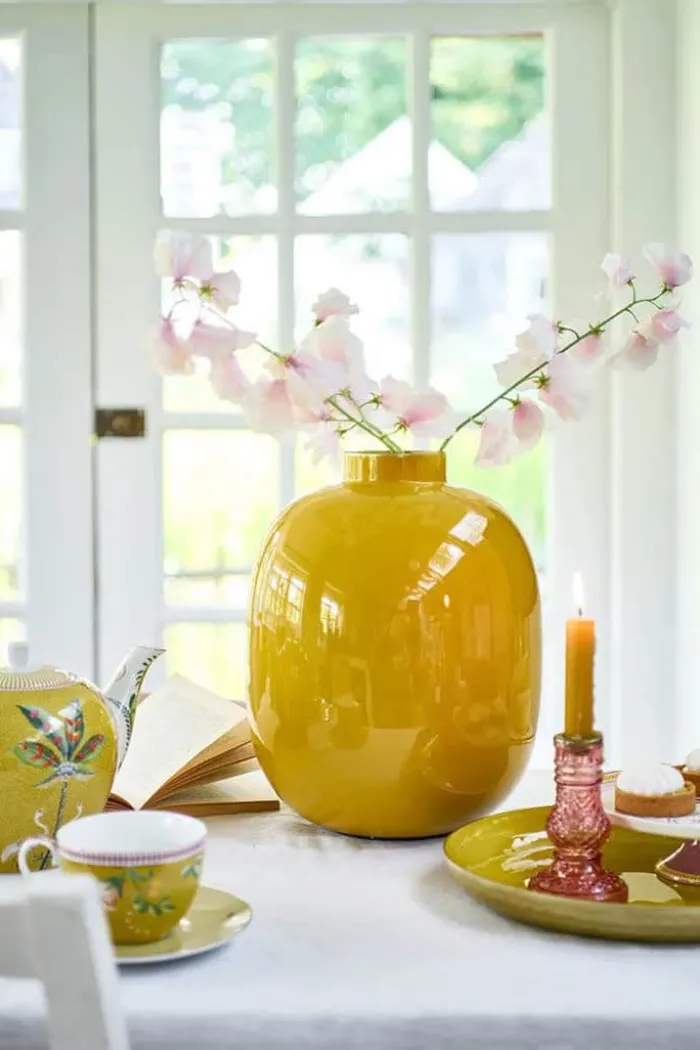PIP Studio Vase H 32 cm - Metal - Ochre