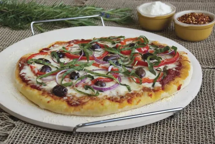 Pizza Masters Rund Pizzasten m. håndtag Ø 38 cm - Stål/keramik