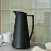 Rosendahl Grand Cru Termokande 1 liter- Plastik - Sort/patineret stål
