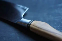 Ryda Knives ST650 Kokkekniv L 21 cm - Stål/oliventræ