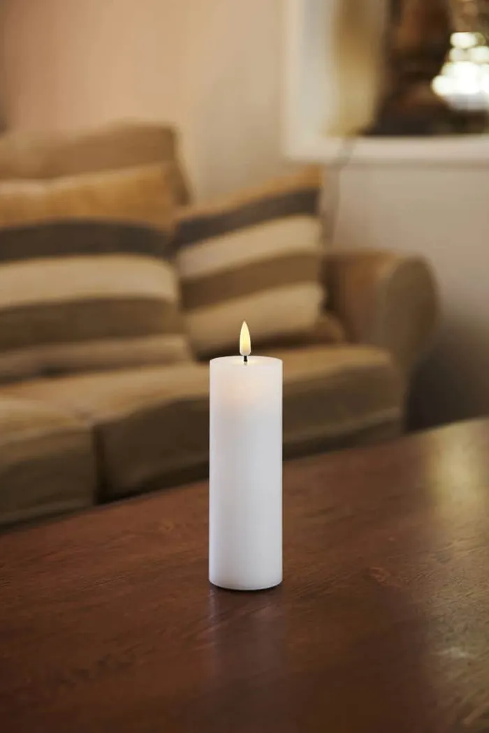 Sirius Sille Genopladelig LED Bloklys Ø 5 x H 15 cm - Hvid