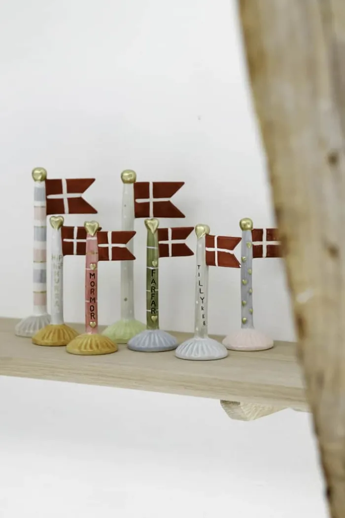 Speedtsberg Flag - Hurra H 14 cm - Keramik - Multifarvet