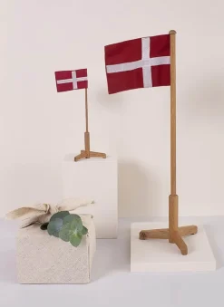 Spring Copenhagen Festflaget H 18,5 cm - Certificeret egetræ