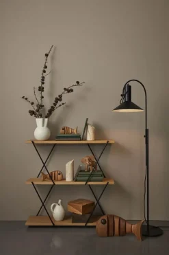 Spring Copenhagen Formel Gulvlampe H 151 cm - Aluminium - Sort
