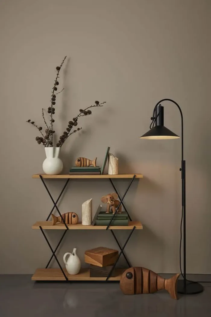 Spring Copenhagen Formel Gulvlampe H 151 cm - Aluminium - Sort