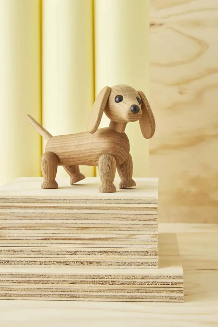Spring Copenhagen Gravhund - Amigo H 9,5 cm - Certificeret egetræ