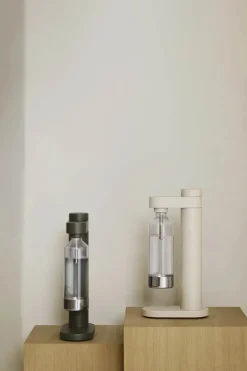 Stelton Brus Kulsyremaskine m. flaske H 42 cm - Rustfrit stål - Dark Forrest