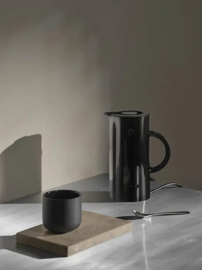 Stelton EM77 Elkedel 0,5 liter - Plastik/rustfrit stål - Sort
