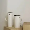 Stelton EM77 Elkedel 1,5 liter - Plastik/rustfrit stål - Sand
