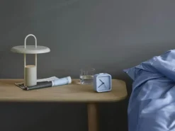 Stelton Okiru Vækkeur H 8 x B 4 x L 8 cm - Plastik - Lyseblå