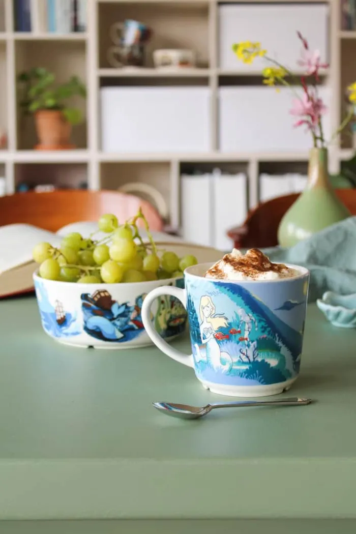 STORYTELLING Krus - Den Lille Havfrue #3 38 cl - Porcelæn - Hvid