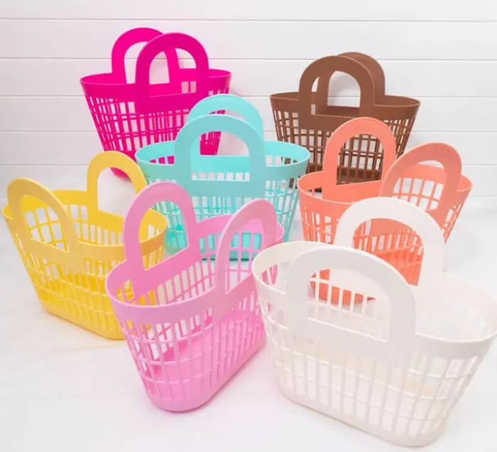 Sun Jellies Rosie Basket H 30,5 x B 17 x D 33 cm - 100% Genanvendeligt plastik - Cream