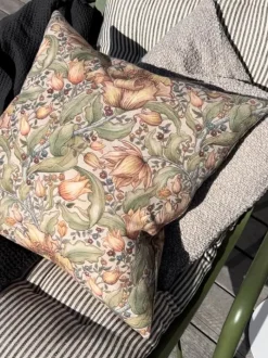 Svanefors Theo Pude B 45 x L 45 cm - Polyester - Beige