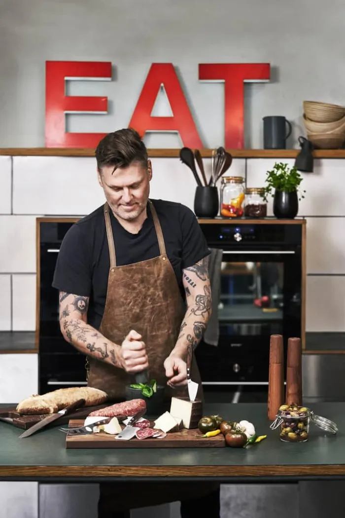Timm Vladimir Kitchen Morter Ø 13 cm - Granit/certificeret træ
