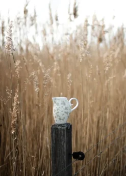 Wik & Walsøe Slåpeblom Kande 25 cl - Benporcelæn - Hvid/grøn