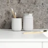 Zone Time Tandbørstekrus H 9,8 cm - Beton/ABS plastik - Soft Grey